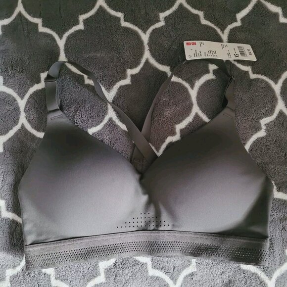 Uniqlo Wireless T Shirt Bra Size Xsmall Active Crossback Blue Gray Lot of 2 Nwt - Picture 5 of 7